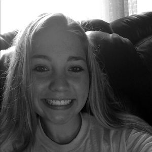 Meet your Posher, Teagan